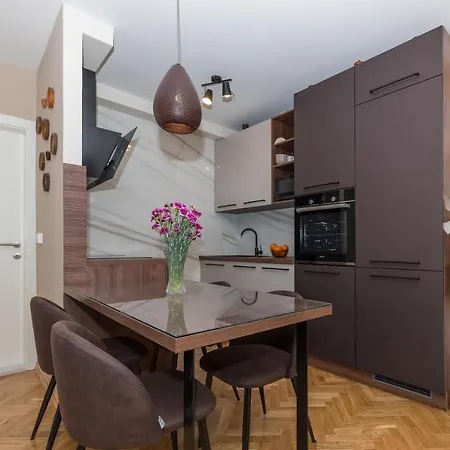 Apartment Chic Zoja Near With Free Parking Makarska