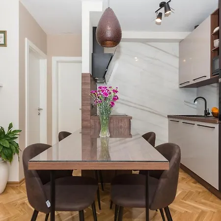 Chic Zoja Near With Free Parking Appartement *